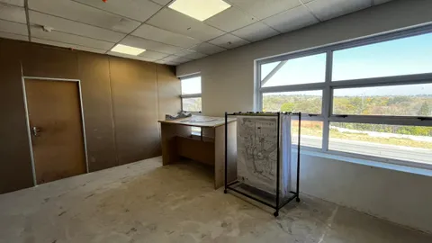 Fourways Mall, 95 William Nicol Dr, Sandton, 2055, South Africa has a 1400m² Retail Space Available To Let (11)